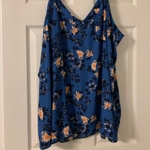 Torrid tank top with adjustable strap size 4